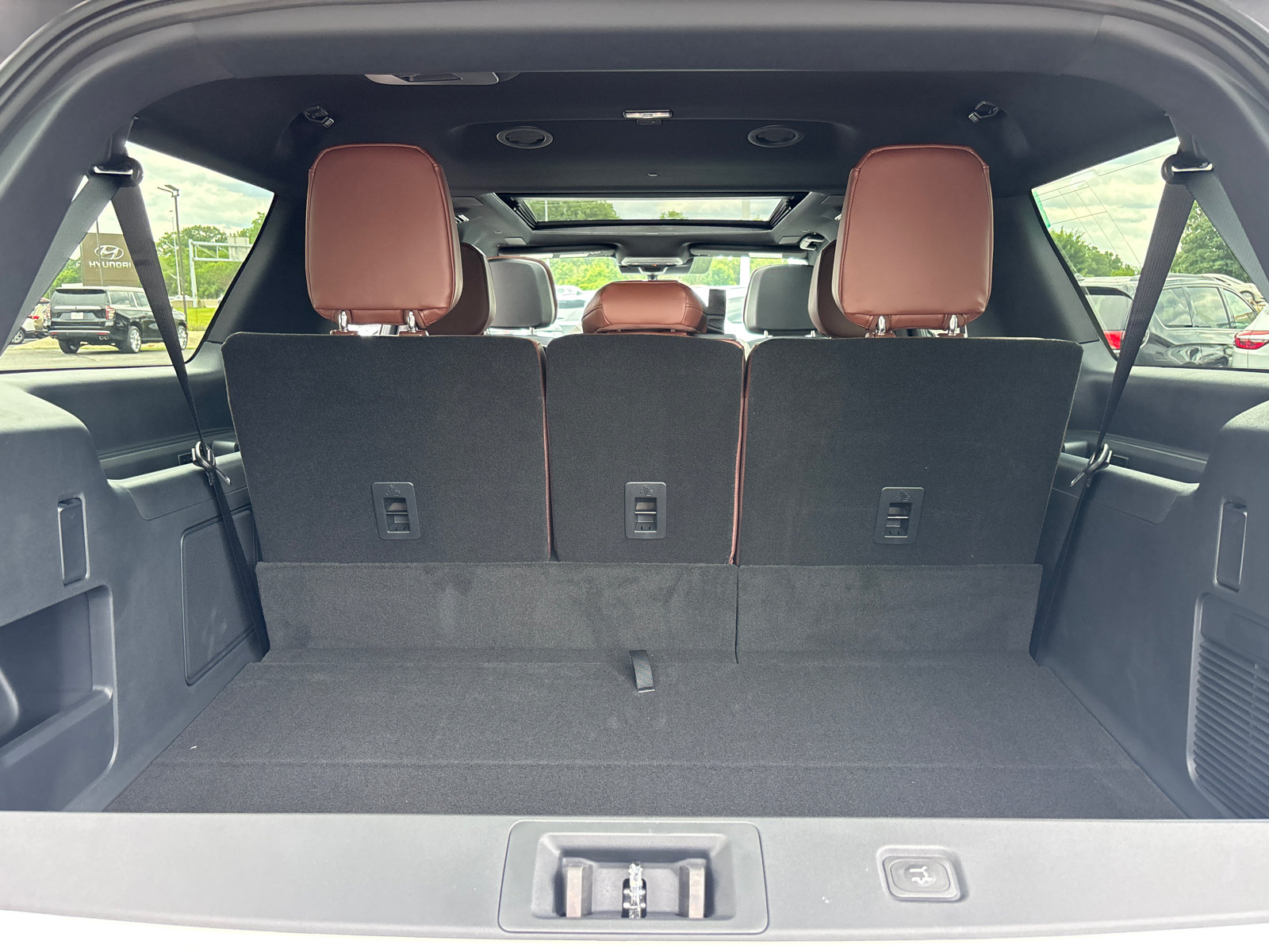 New 2026 Lincoln Navigator L Reserve AWD/4WD image 9