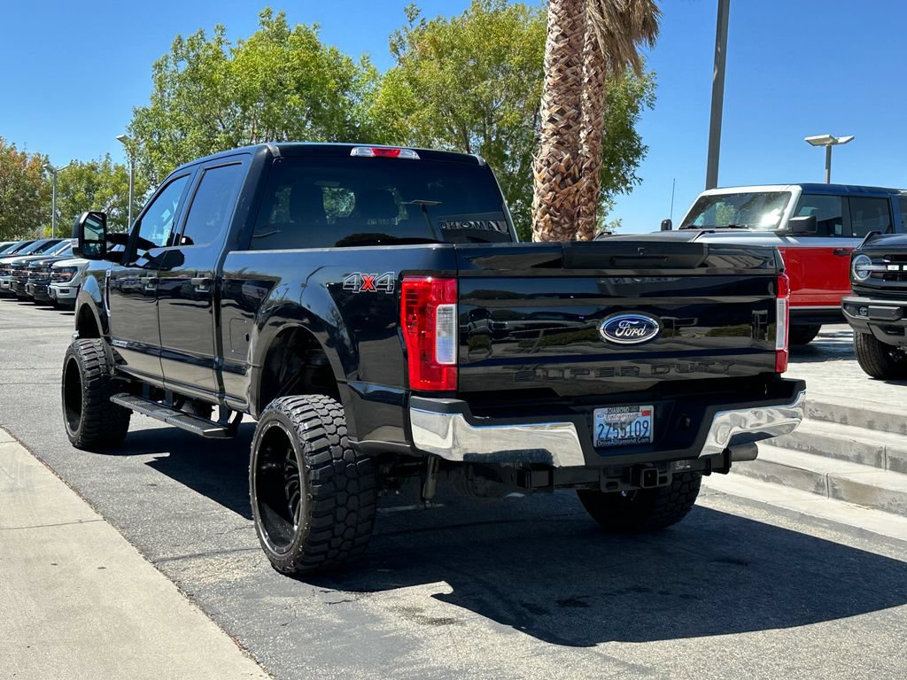 Used 2019 Ford F250 XLT AWD/4WD image 4