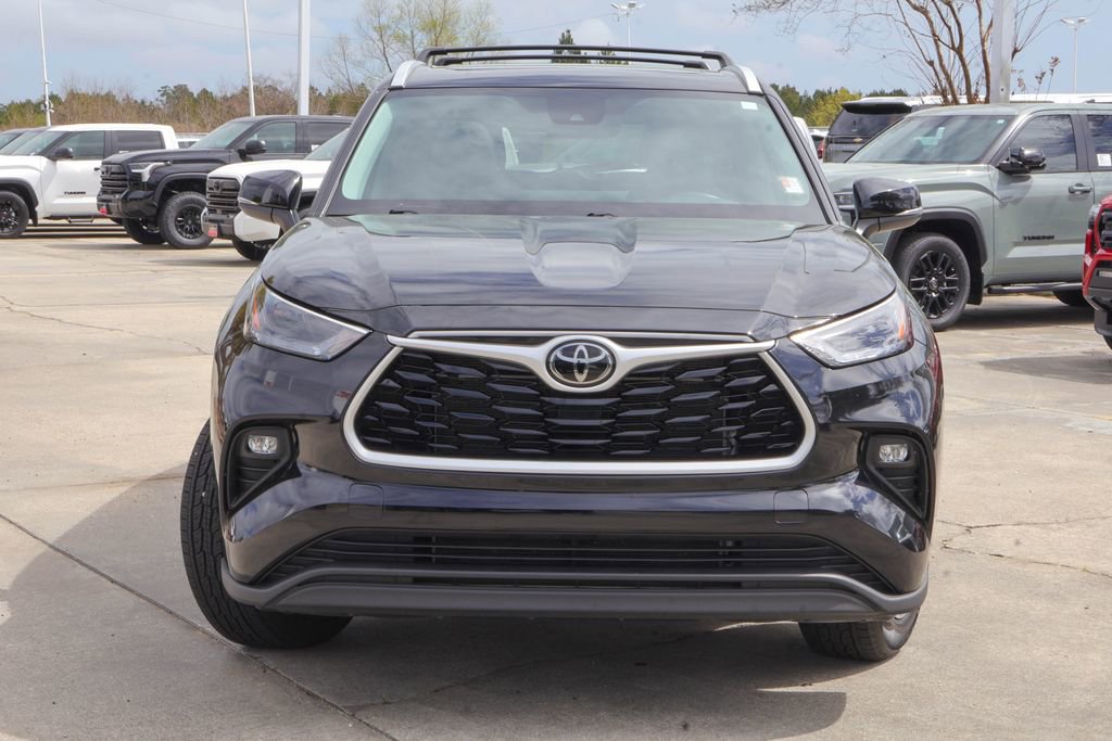 Used 2024 Toyota Highlander XLE image 27
