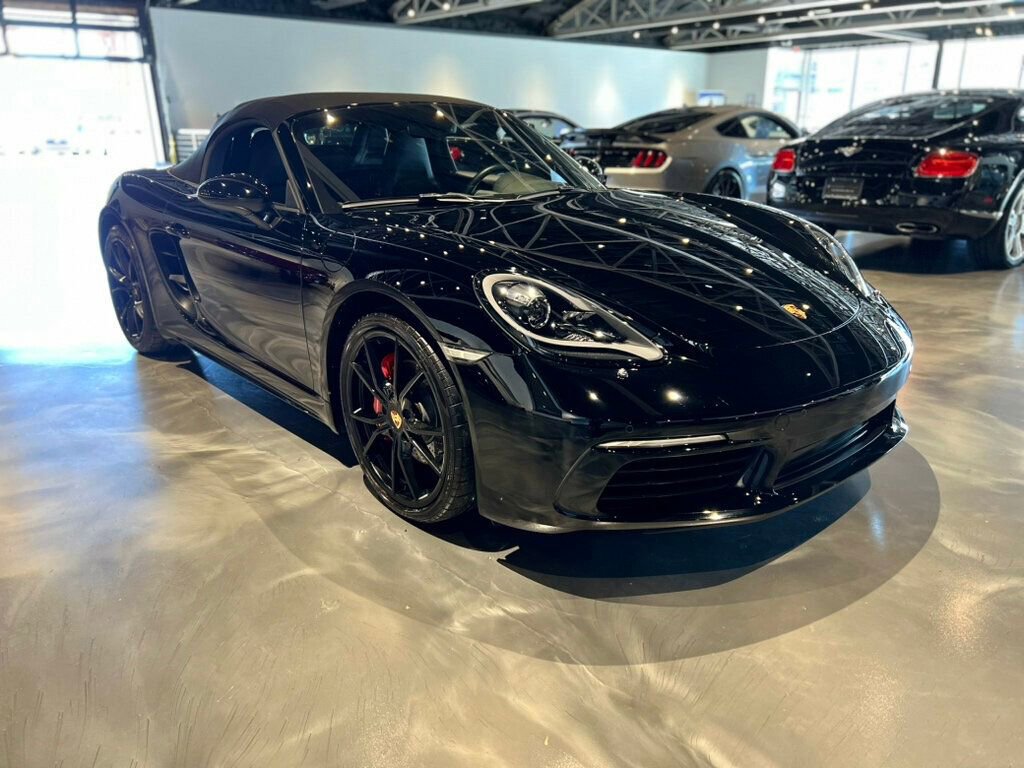 Used 2024 Porsche 718 Boxster S image 11