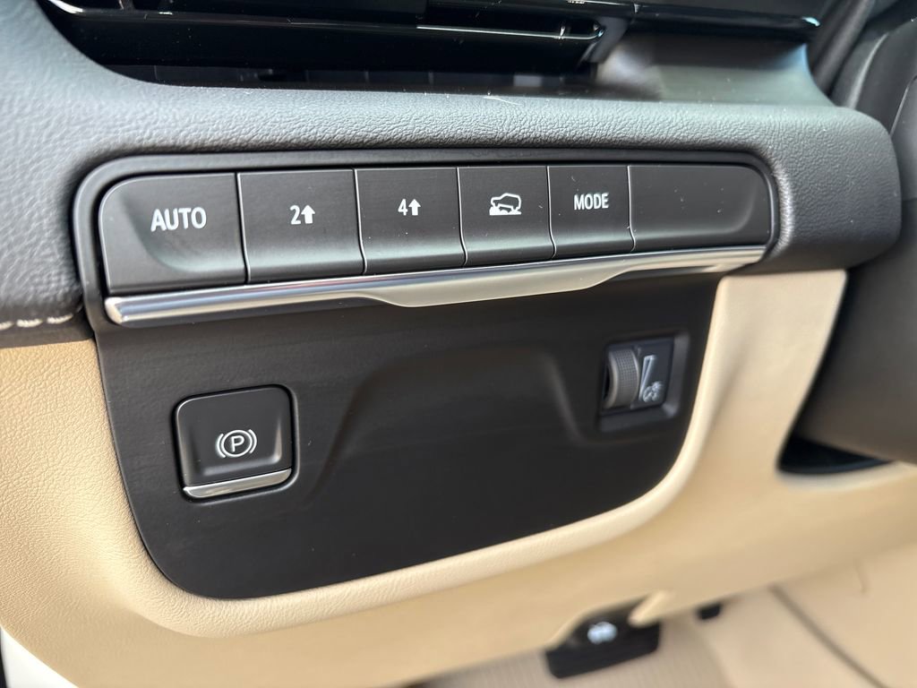 Used 2023 Cadillac Escalade Premium Luxury image 23