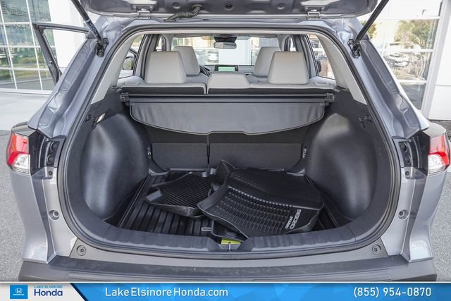 Used 2025 Toyota Corolla Cross L image 28