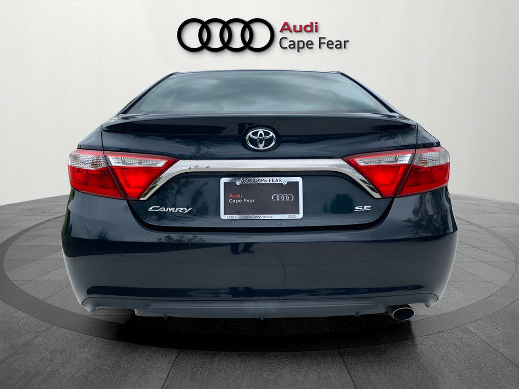 Used 2017 Toyota Camry SE FWD image 4