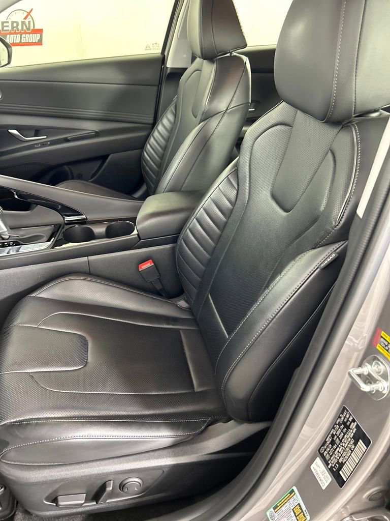 Certified 2024 Hyundai Elantra Limited image 11