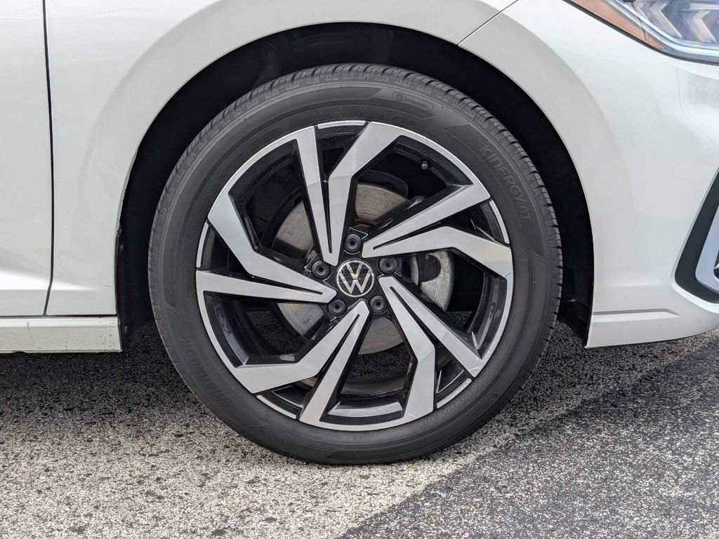 Certified 2026 Volkswagen Jetta SEL FWD image 12