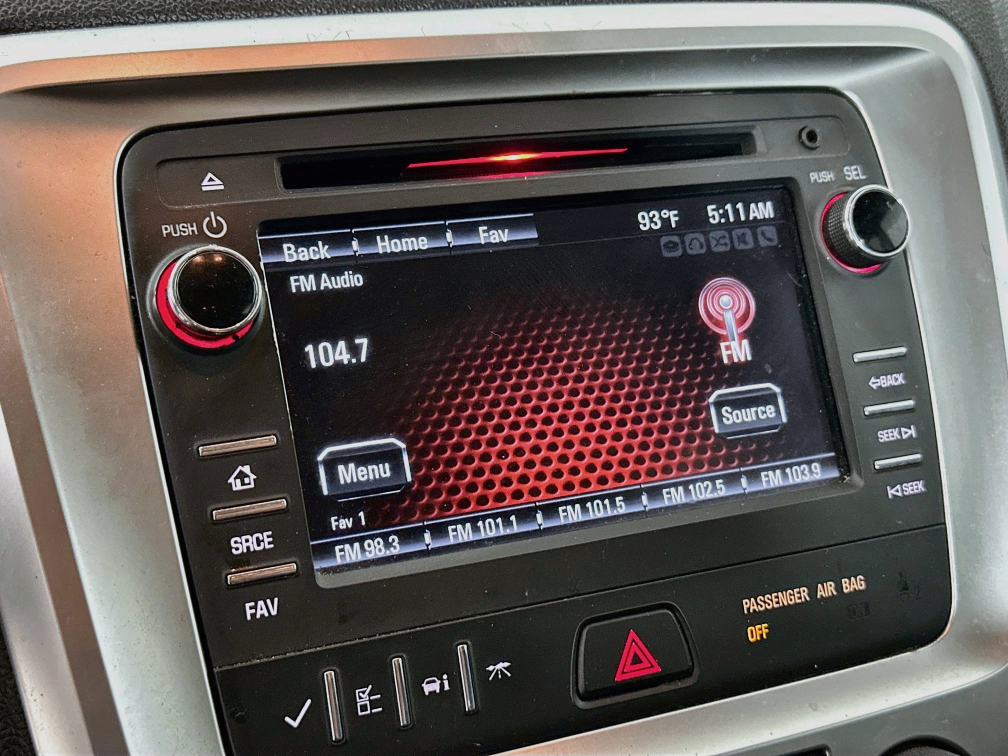 Used 2016 GMC Acadia SLE FWD image 19