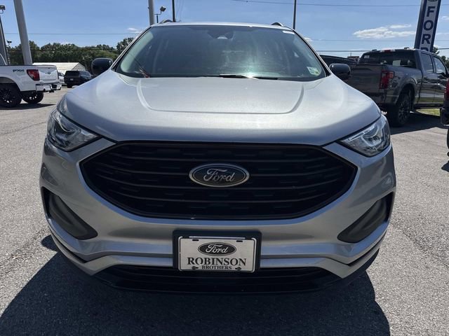 Used 2022 Ford Edge SE w/ Black Appearance Package AWD/4WD image 2