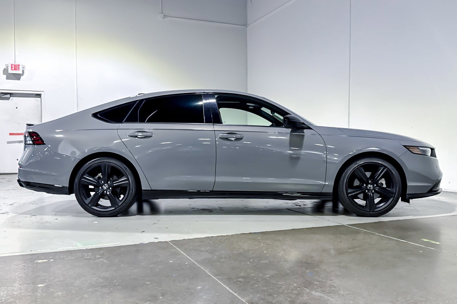Used 2025 Honda Accord Sport image 7