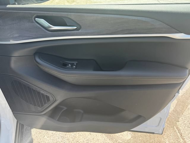 New 2026 Jeep Grand Cherokee Limited AWD/4WD image 13
