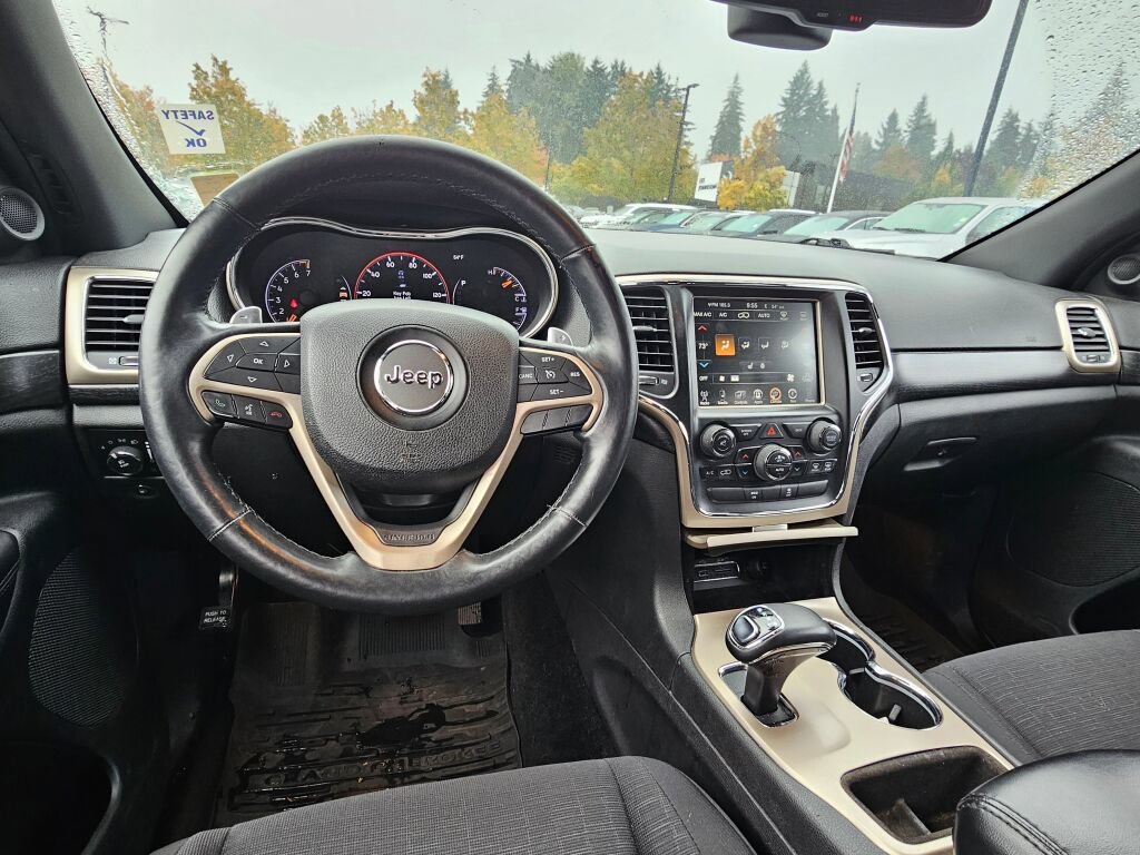Used 2014 Jeep Grand Cherokee Laredo w/ Security & Convenience Group AWD/4WD image 11