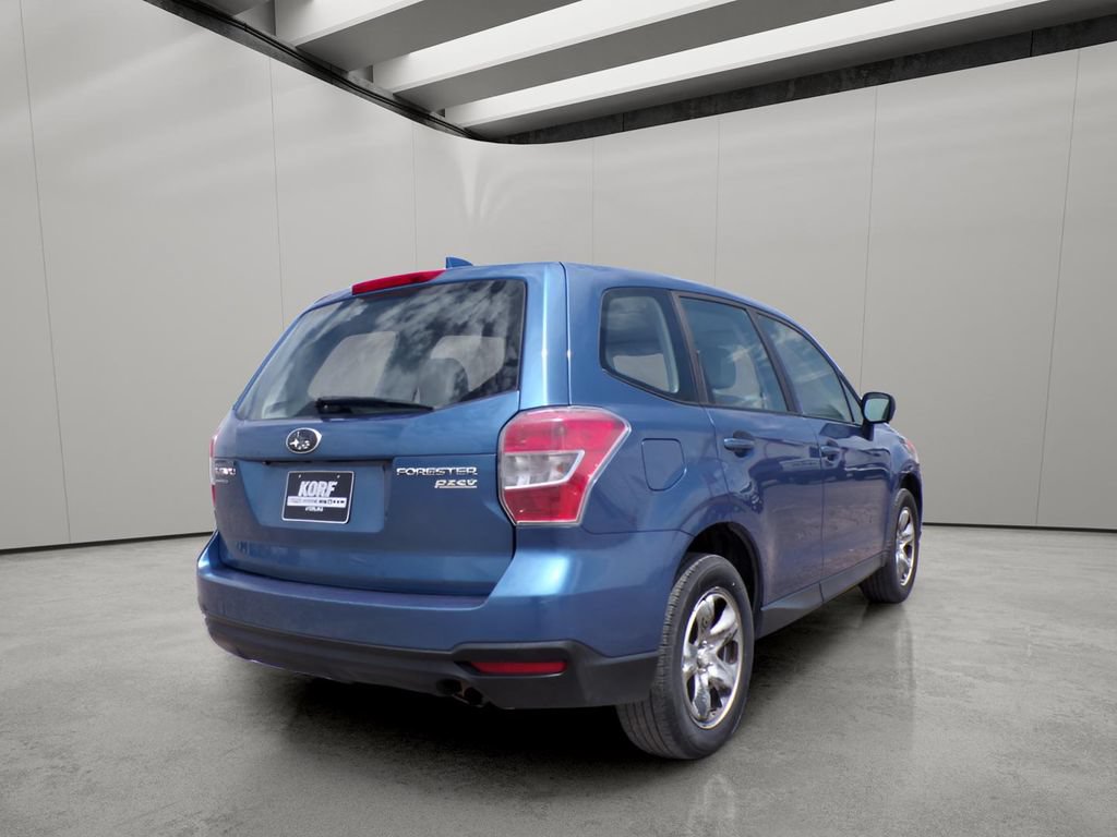 Used 2016 Subaru Forester 2.5i AWD/4WD image 5
