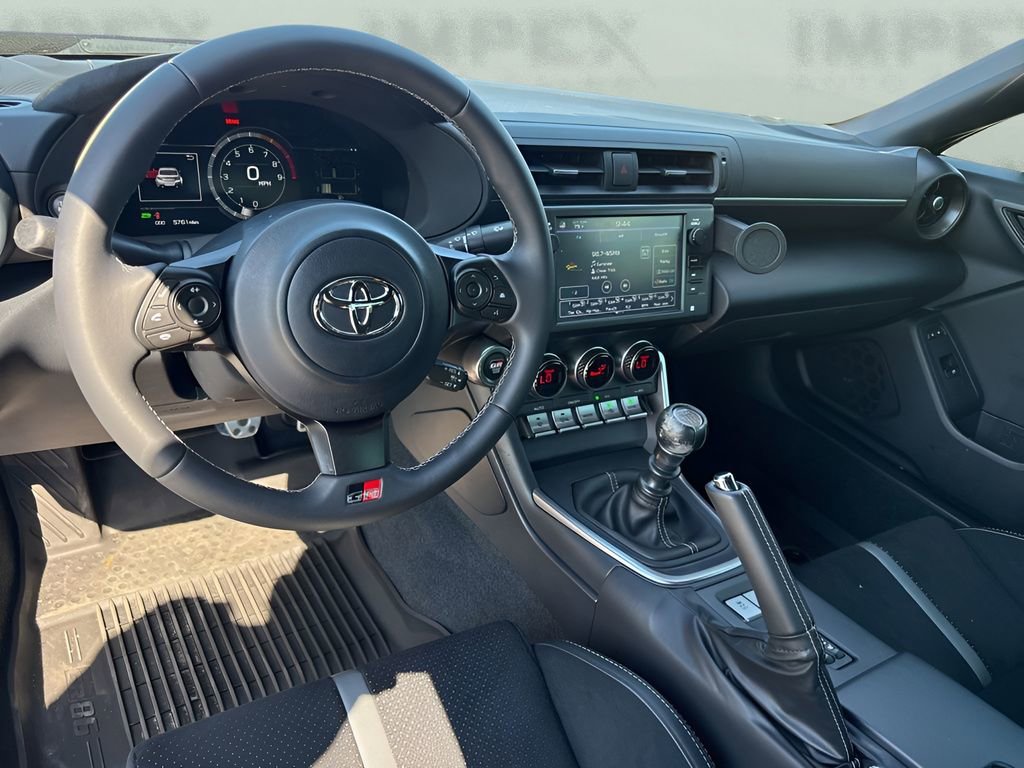 Used 2025 Toyota GR86 Premium w/ Performance Package RWD image 11