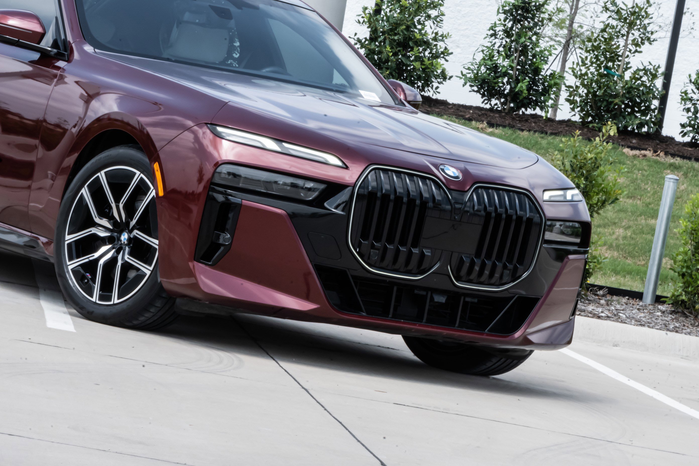 Used 2024 BMW 760i xDrive AWD/4WD image 37