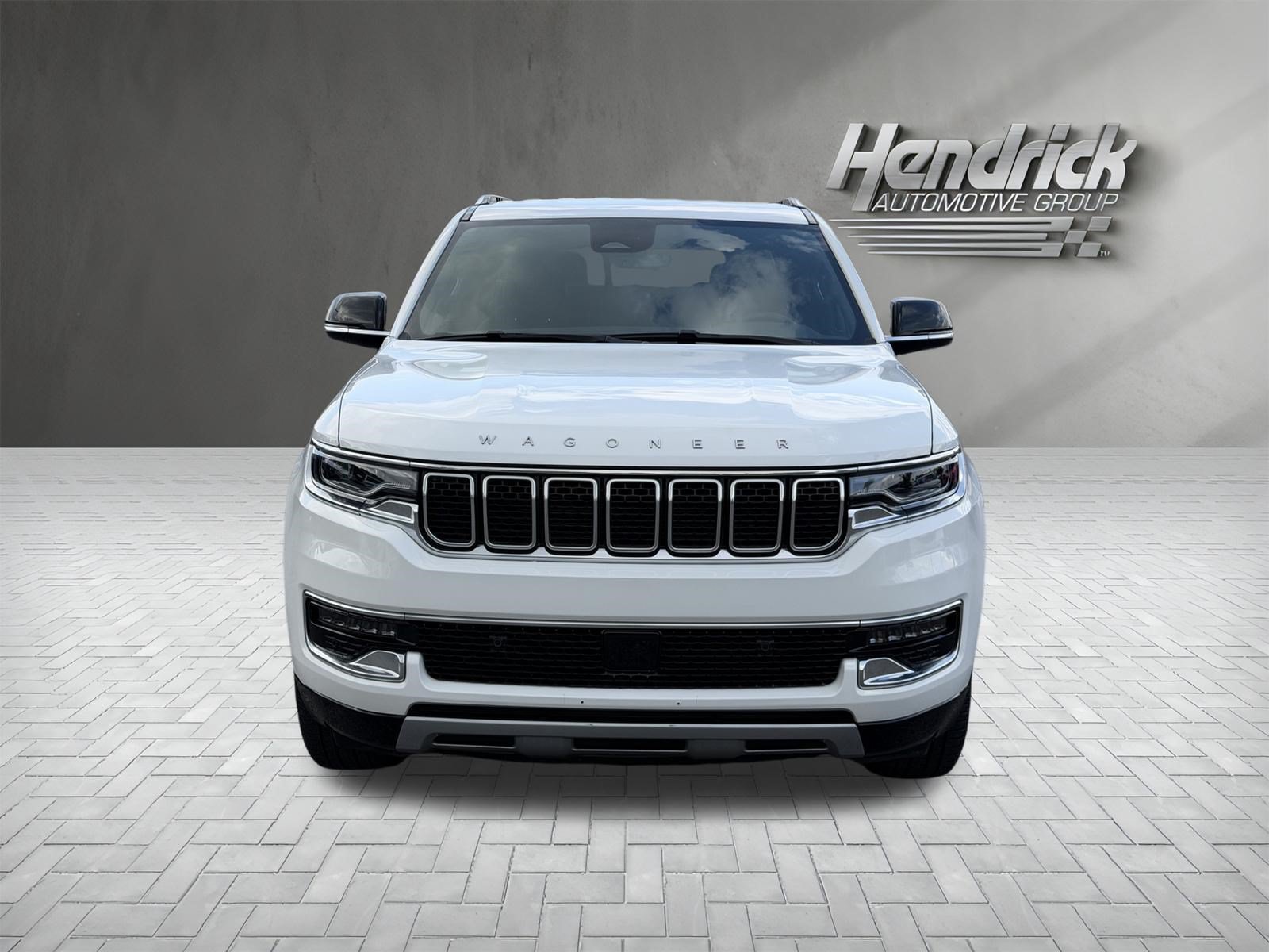 Used 2025 Jeep Wagoneer Series II RWD image 3