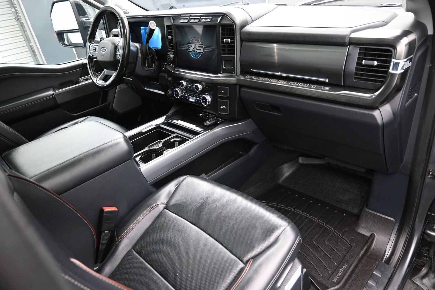 Used 2023 Ford F250 Lariat w/ Lariat Ultimate Package AWD/4WD image 42