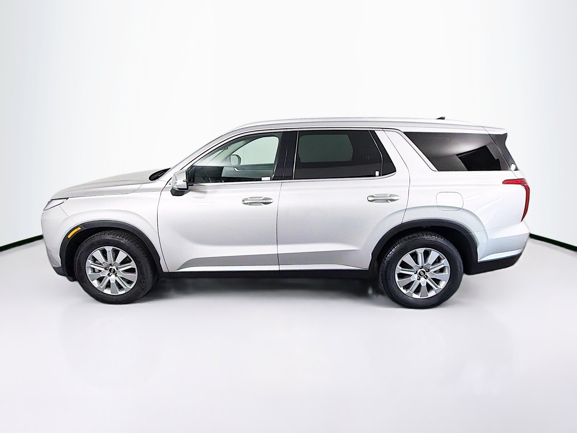 Used 2024 Hyundai Palisade SEL FWD image 4
