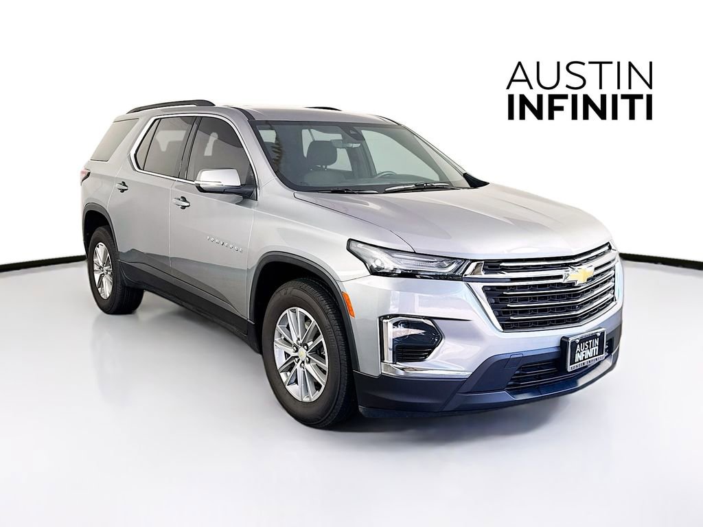 Used 2023 Chevrolet Traverse LT w/ Rear Camera Mirror Package
