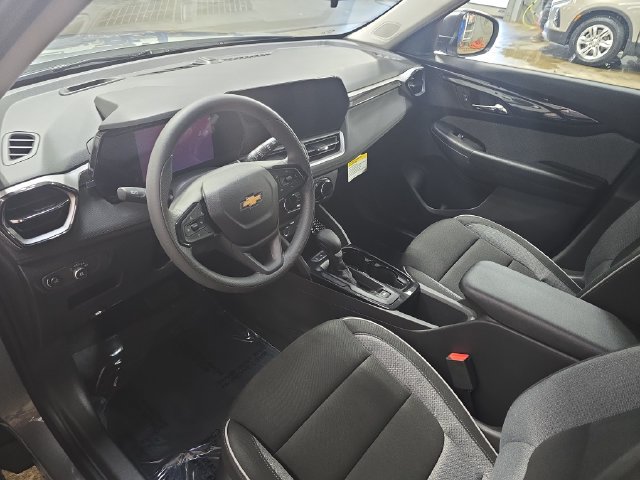 New 2026 Chevrolet TrailBlazer LS w/ LS Convenience Package AWD/4WD image 16
