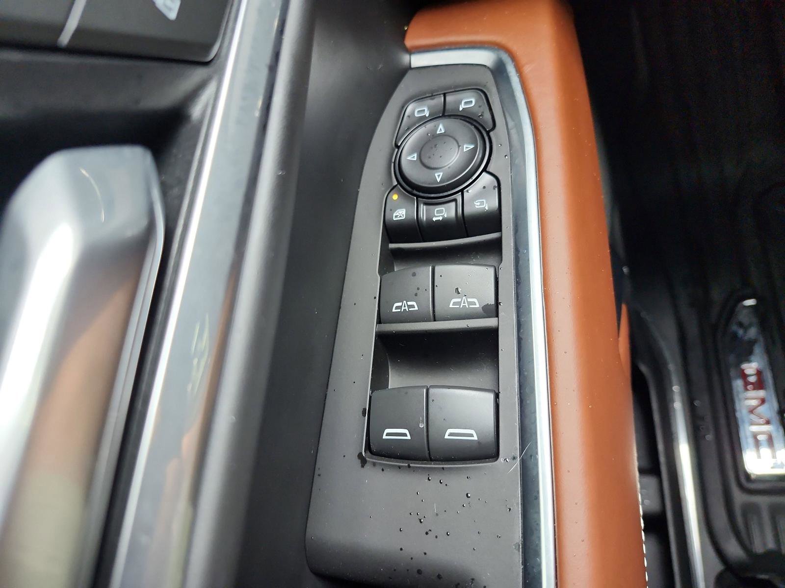 Used 2025 GMC Sierra 2500 Denali Ultimate AWD/4WD image 26