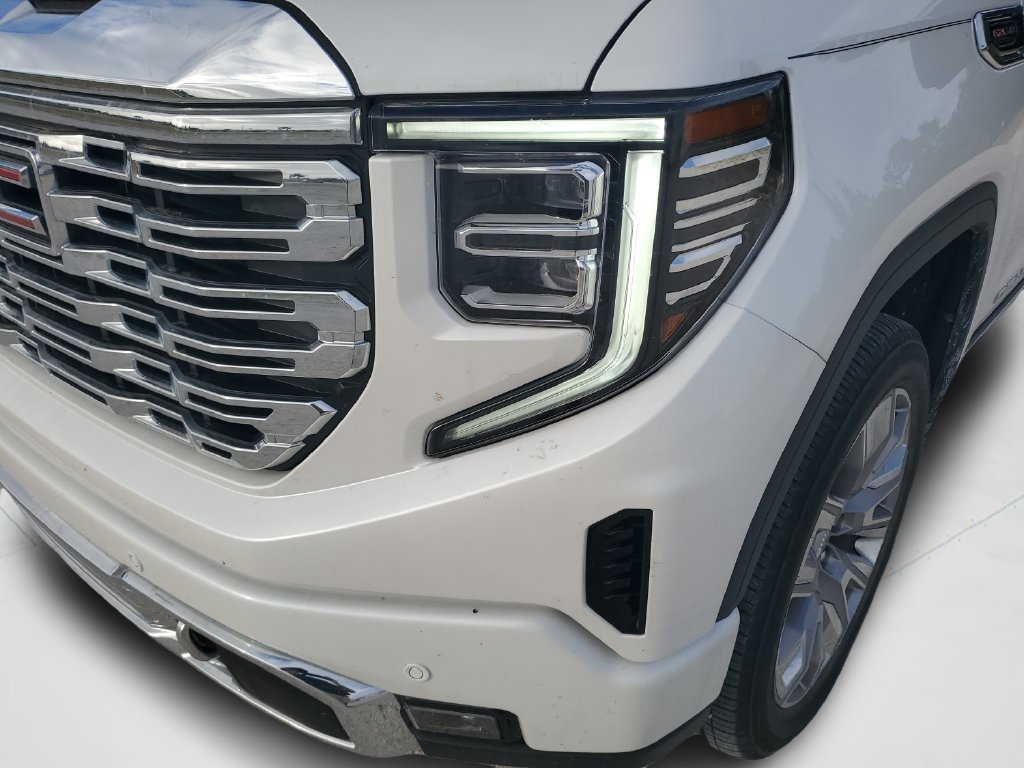 Used 2025 GMC Sierra 1500 Denali w/ Denali Reserve Package AWD/4WD image 26