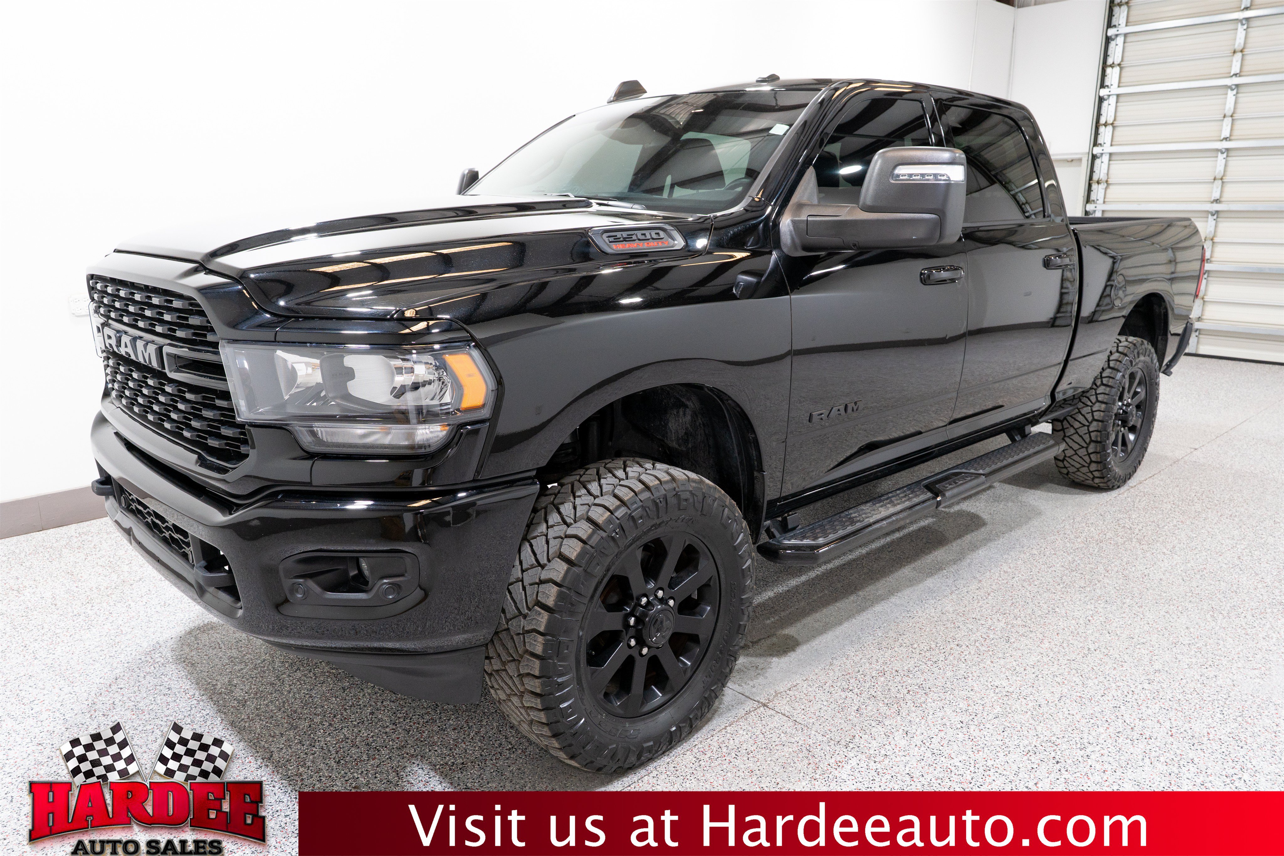 Used 2024 RAM 2500 Big Horn w/ Night Edition AWD/4WD image 2