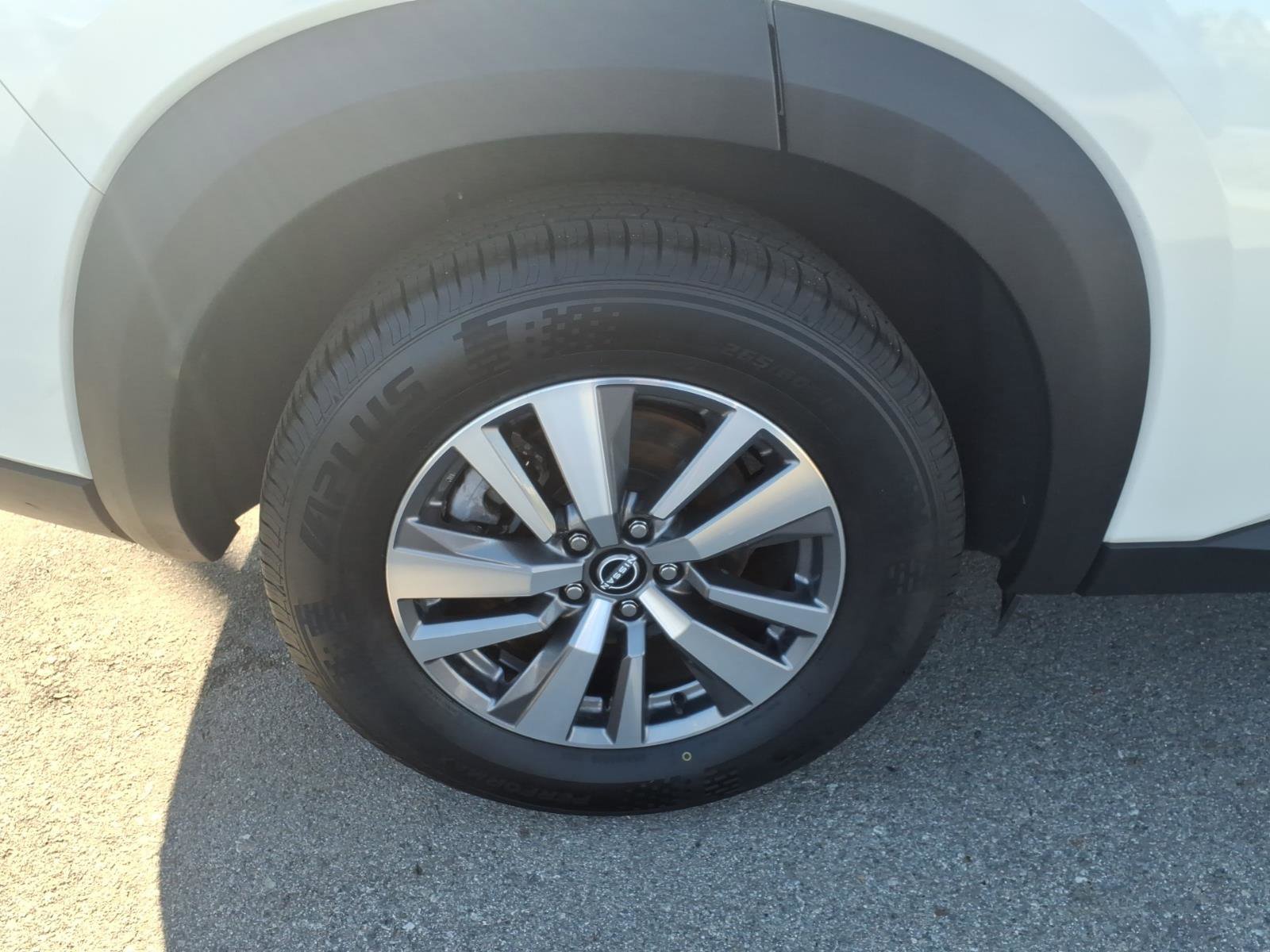 Certified 2022 Nissan Pathfinder SL w/ Cargo Package AWD/4WD image 6