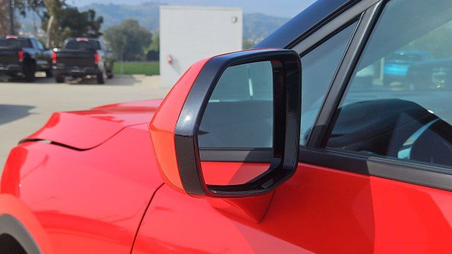 Used 2025 Chevrolet Blazer LT FWD image 19