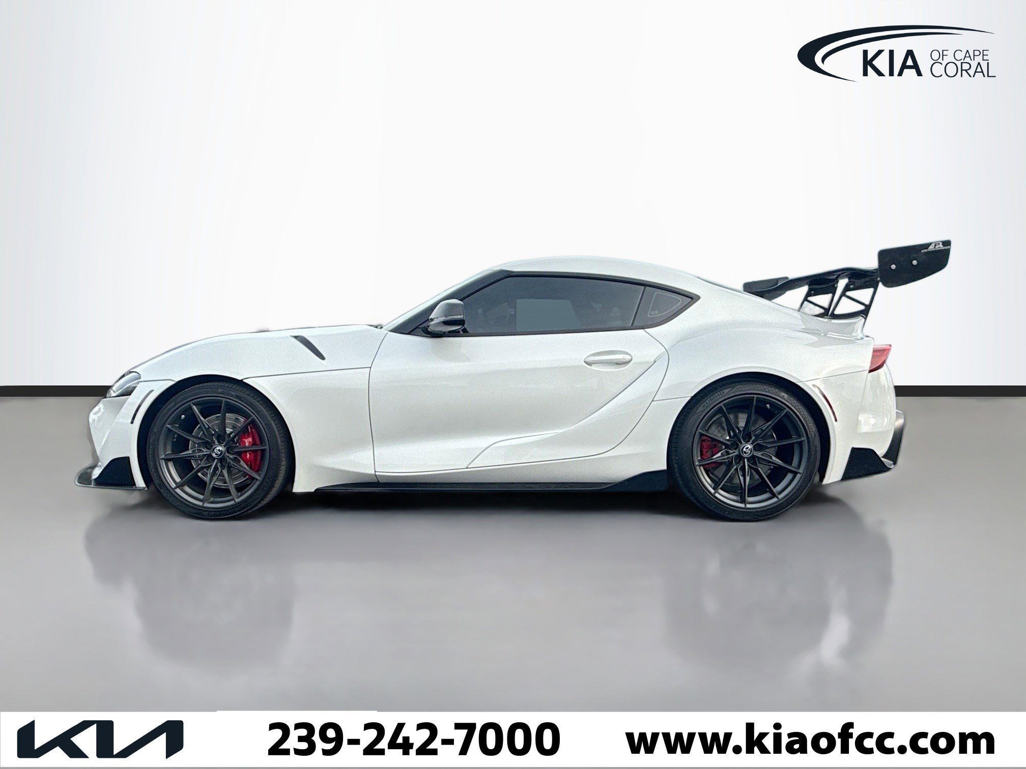 Used 2024 Toyota Supra Premium image 2