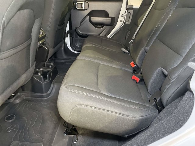 Used 2022 Jeep Wrangler Unlimited Sport AWD/4WD image 18