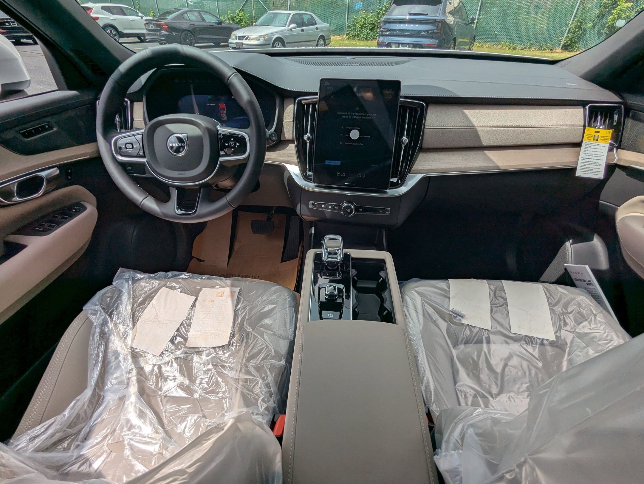 New 2026 Volvo XC90 B6 Plus image 18