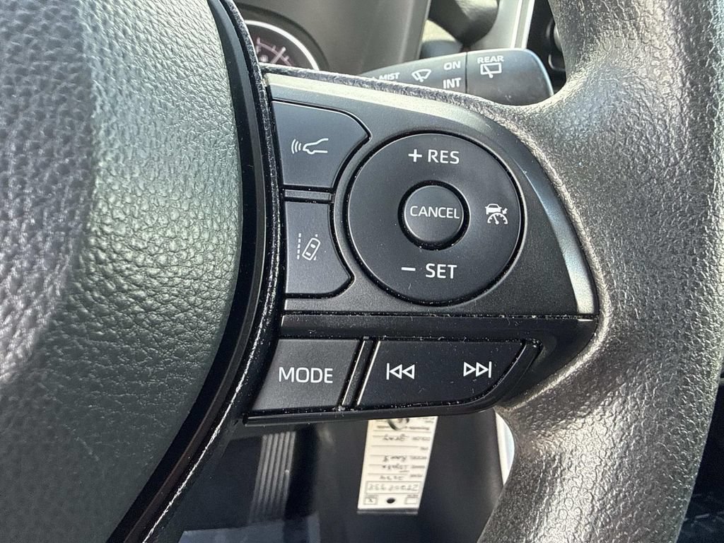 Used 2024 Toyota RAV4 LE FWD image 32
