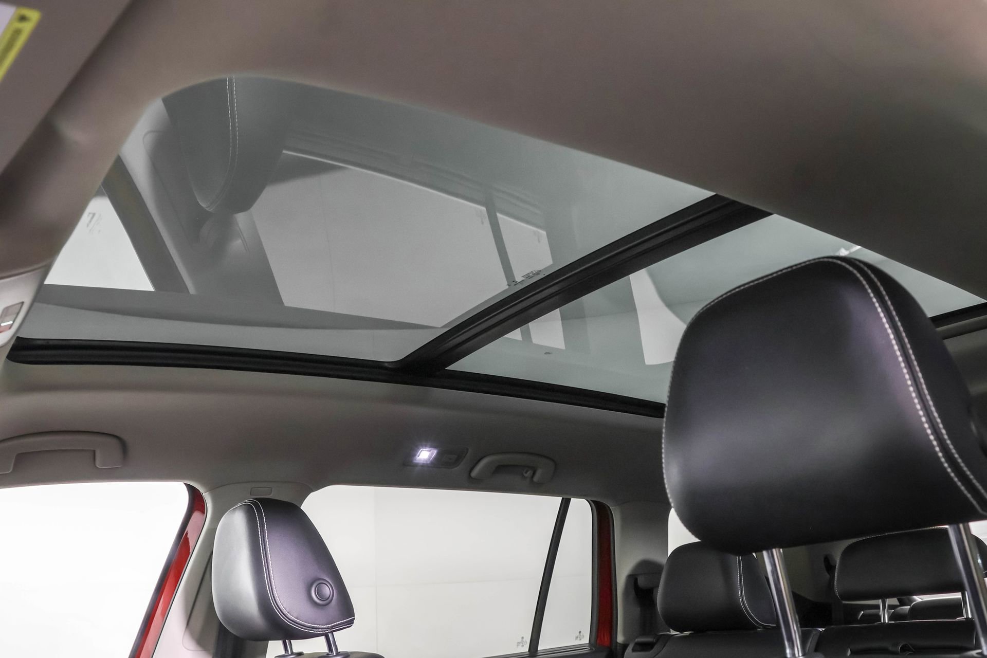 Certified 2022 Volkswagen Atlas SEL image 12