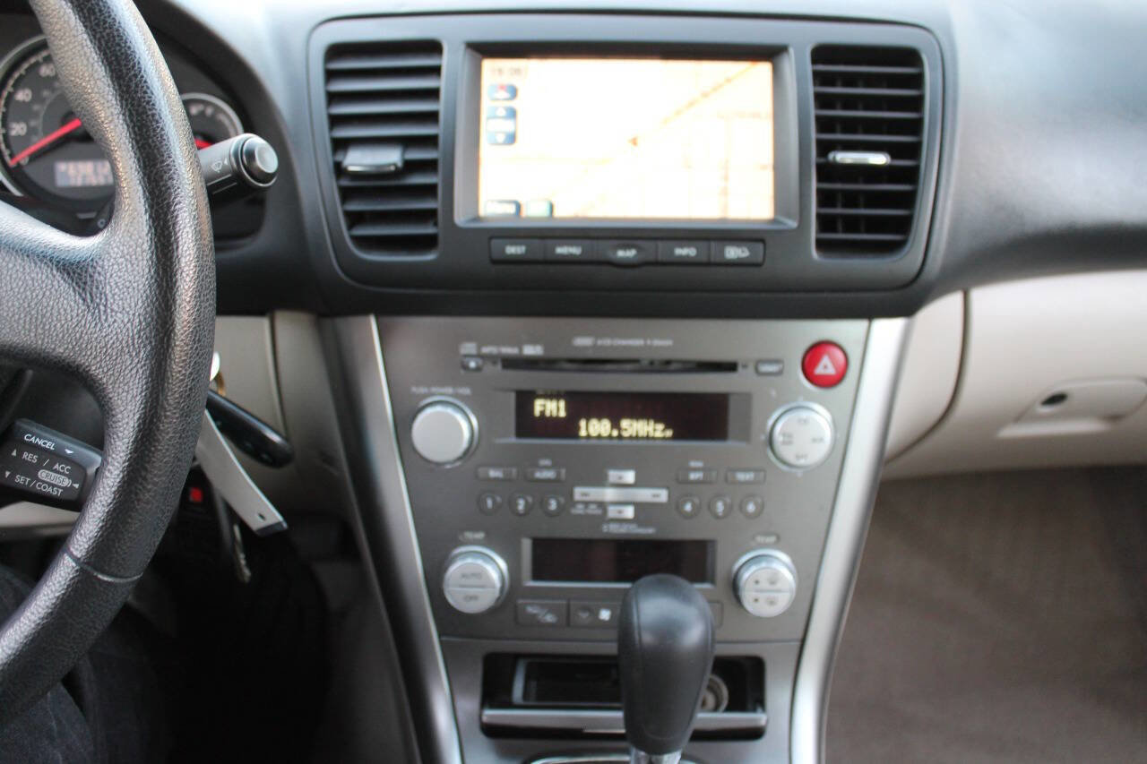 Used 2007 Subaru Outback 2.5i L.L. Bean image 38