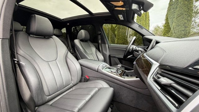 Used 2019 BMW X5 xDrive40i w/ Parking Assistance Package image 23