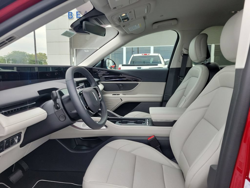 New 2026 Lincoln Nautilus Premier AWD/4WD image 18