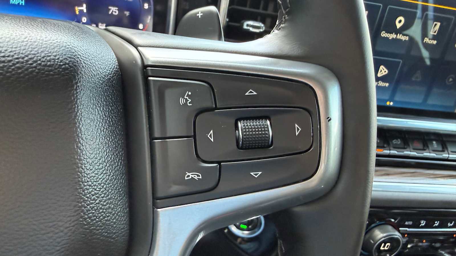 Used 2025 Chevrolet Silverado 1500 LT Trail Boss w/ Convenience Package II AWD/4WD image 16