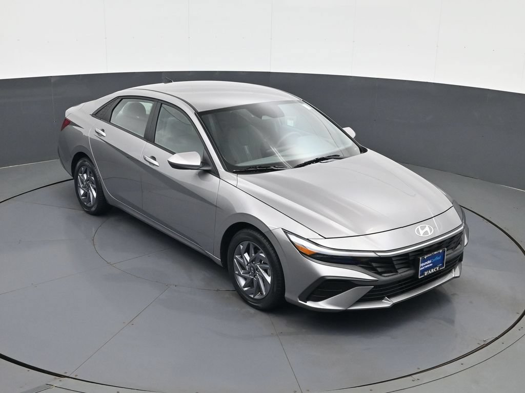 Certified 2024 Hyundai Elantra SEL FWD image 16