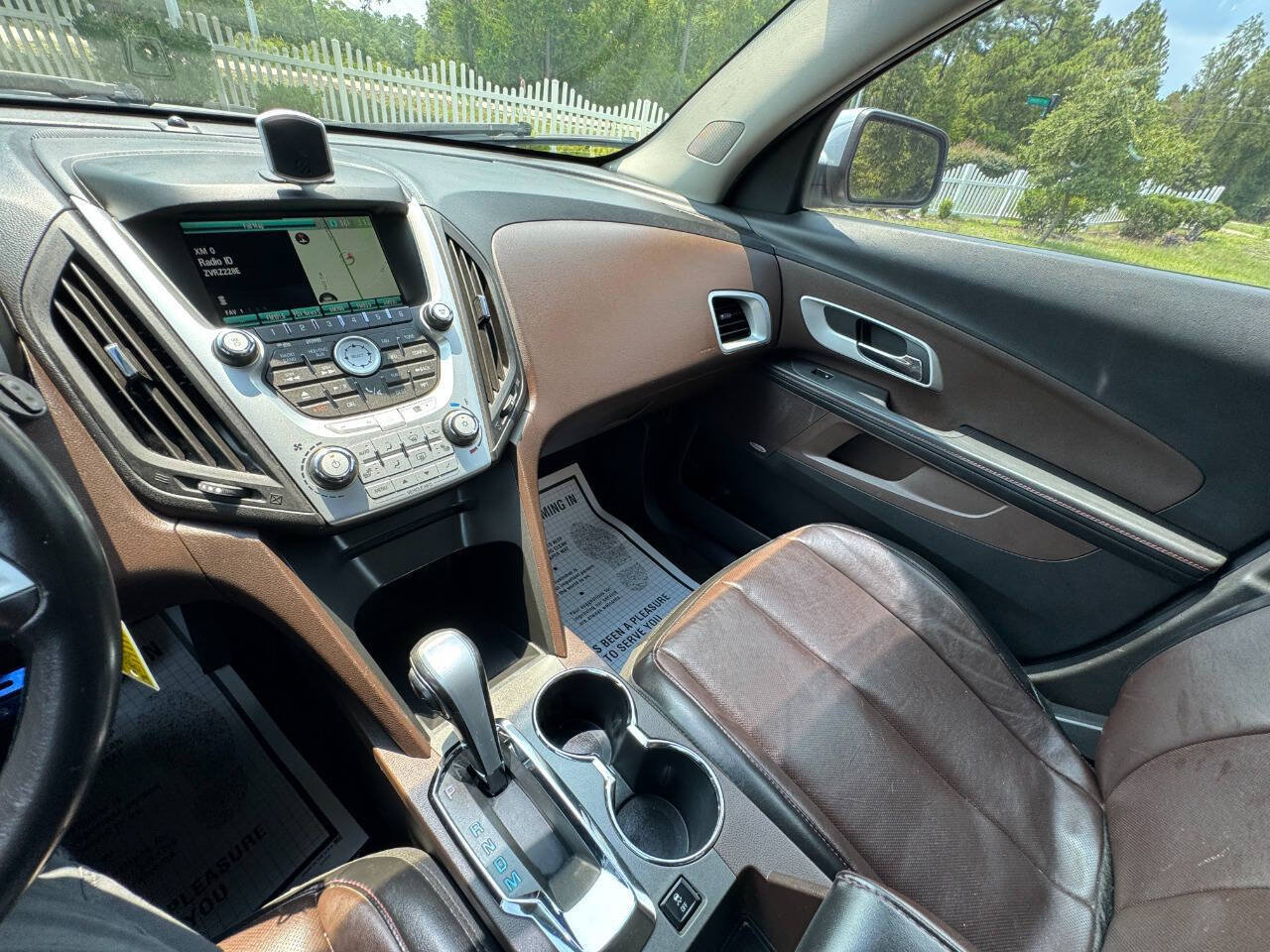 Used 2010 Chevrolet Equinox LTZ FWD image 16