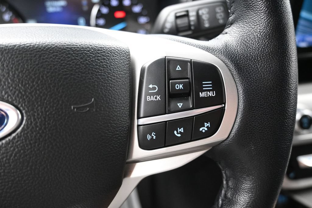 Used 2022 Ford Explorer XLT w/ Equipment Group 202A AWD/4WD image 25