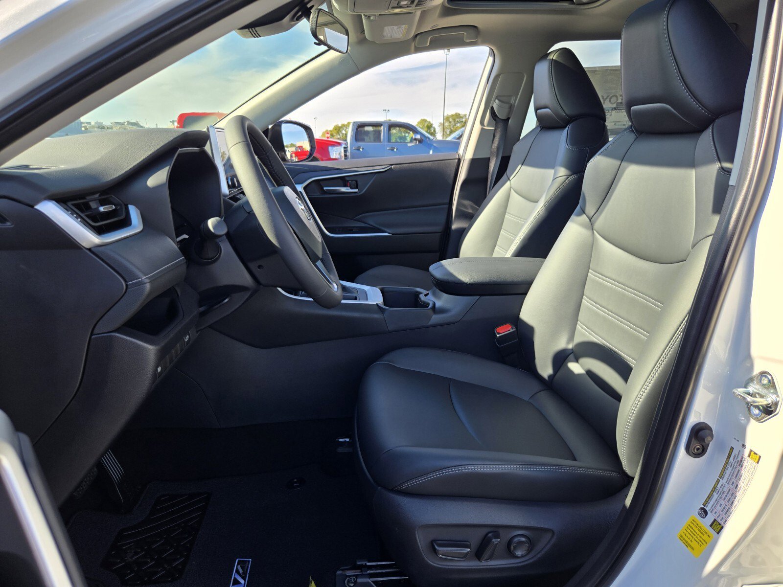 New 2025 Toyota RAV4 XLE Premium image 9