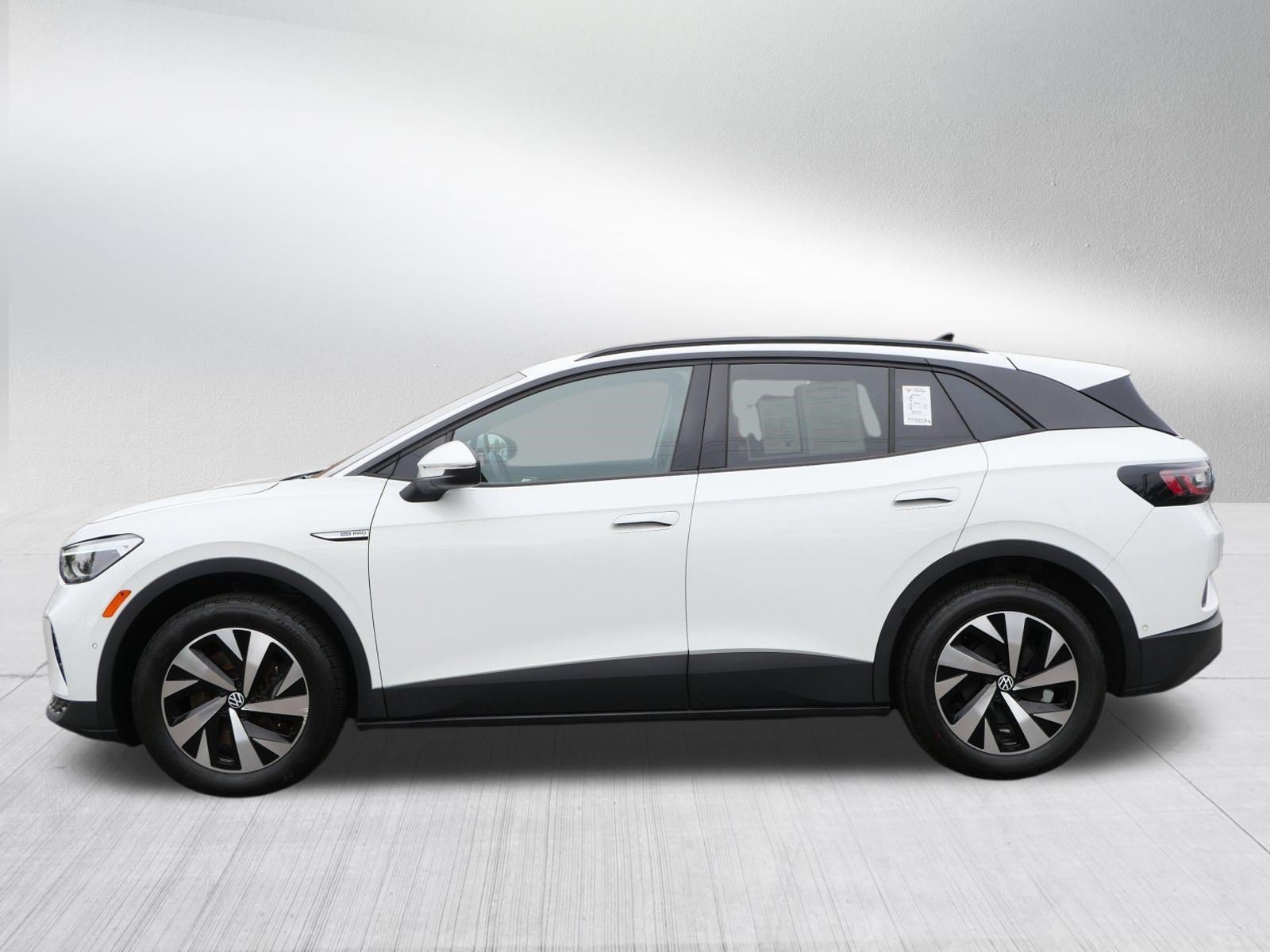 Certified 2023 Volkswagen ID.4 Pro AWD/4WD image 4