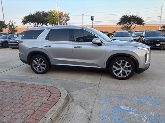 Used 2022 Hyundai Palisade SEL w/ Premium Package FWD image 4