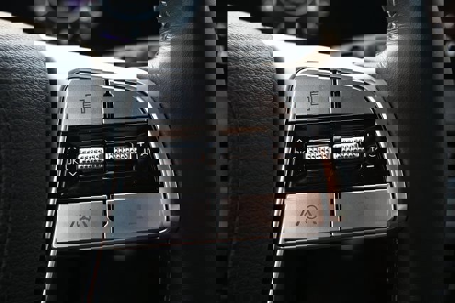 Used 2025 Kia Telluride SX image 39