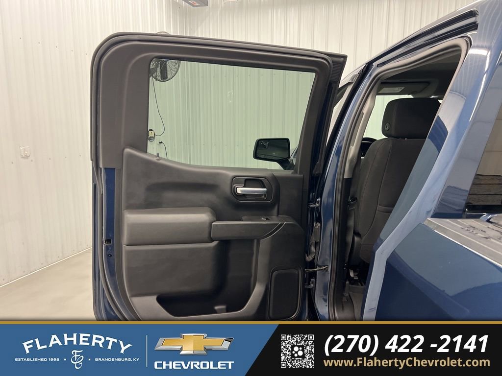 Used 2021 Chevrolet Silverado 1500 LT w/ Convenience Package II image 10