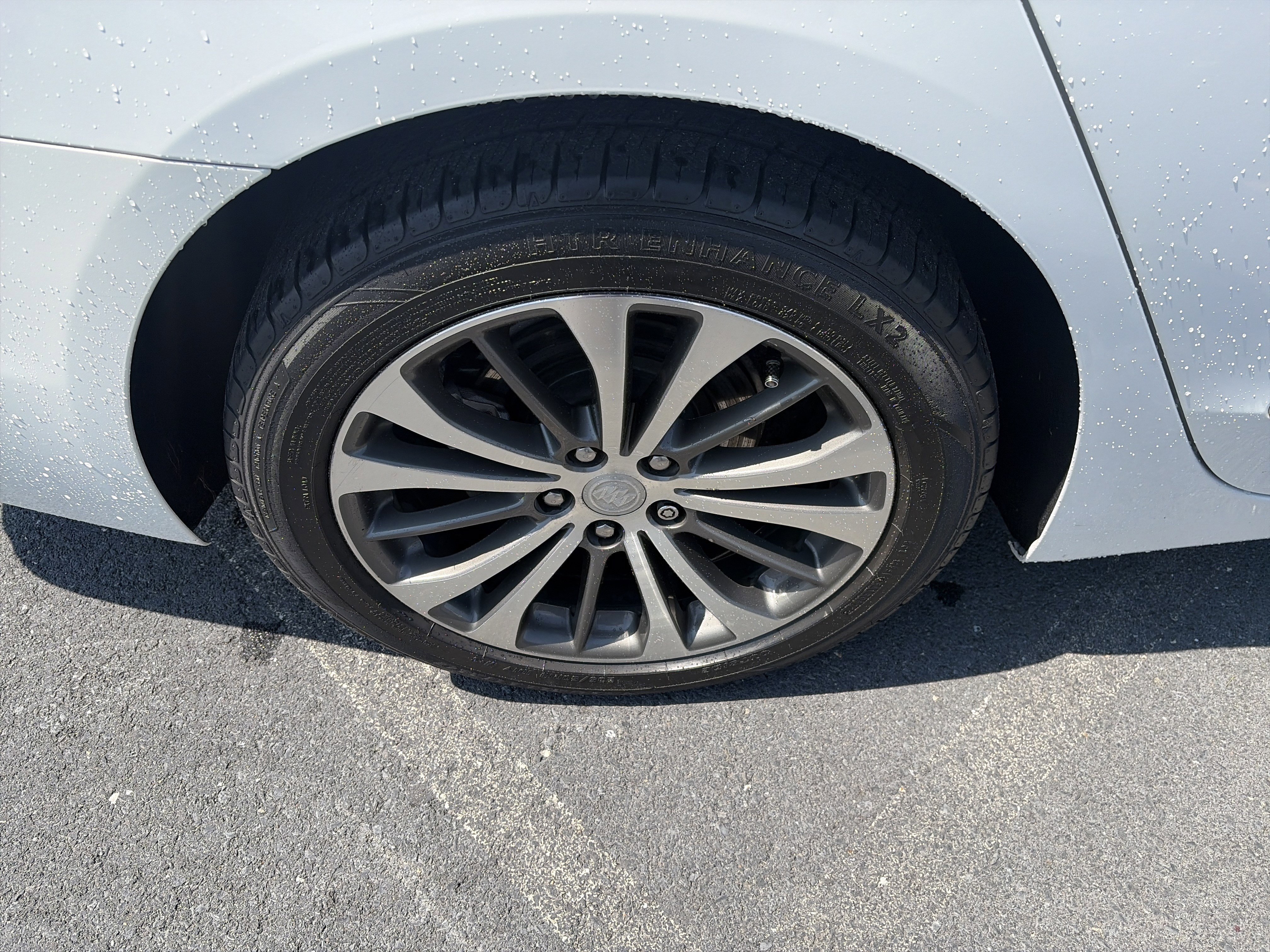 Used 2017 Buick LaCrosse Premium image 6