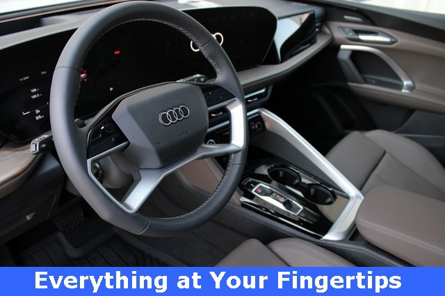 New 2025 Audi Q5 Premium Plus image 2