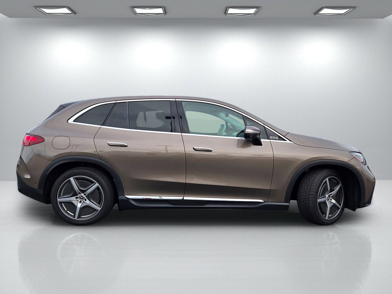 Used 2024 Mercedes-Benz EQE 350+ 4MATIC SUV image 3