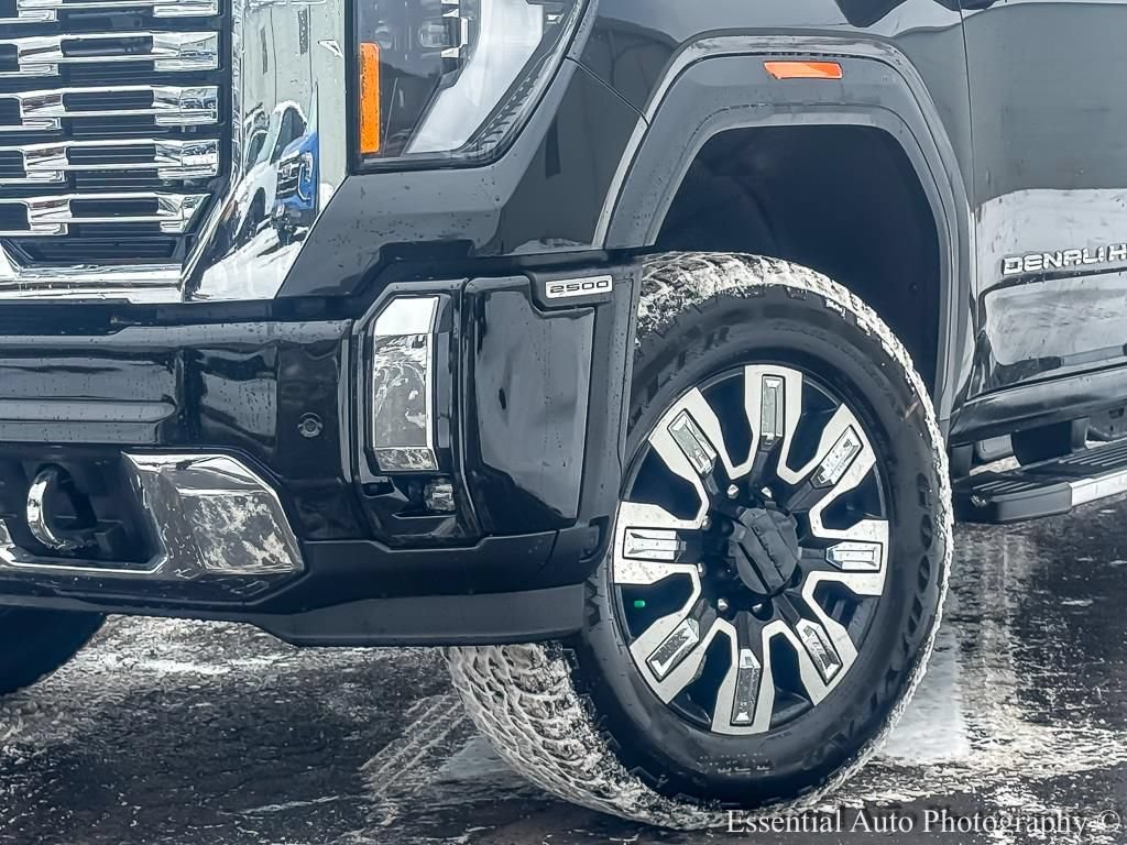 New 2026 GMC Sierra 2500 Denali w/ Denali Reserve Package AWD/4WD image 5