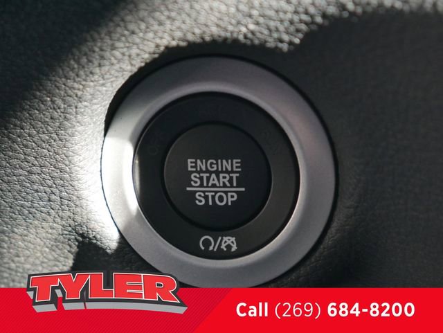 New 2026 Chrysler Pacifica Select FWD image 29