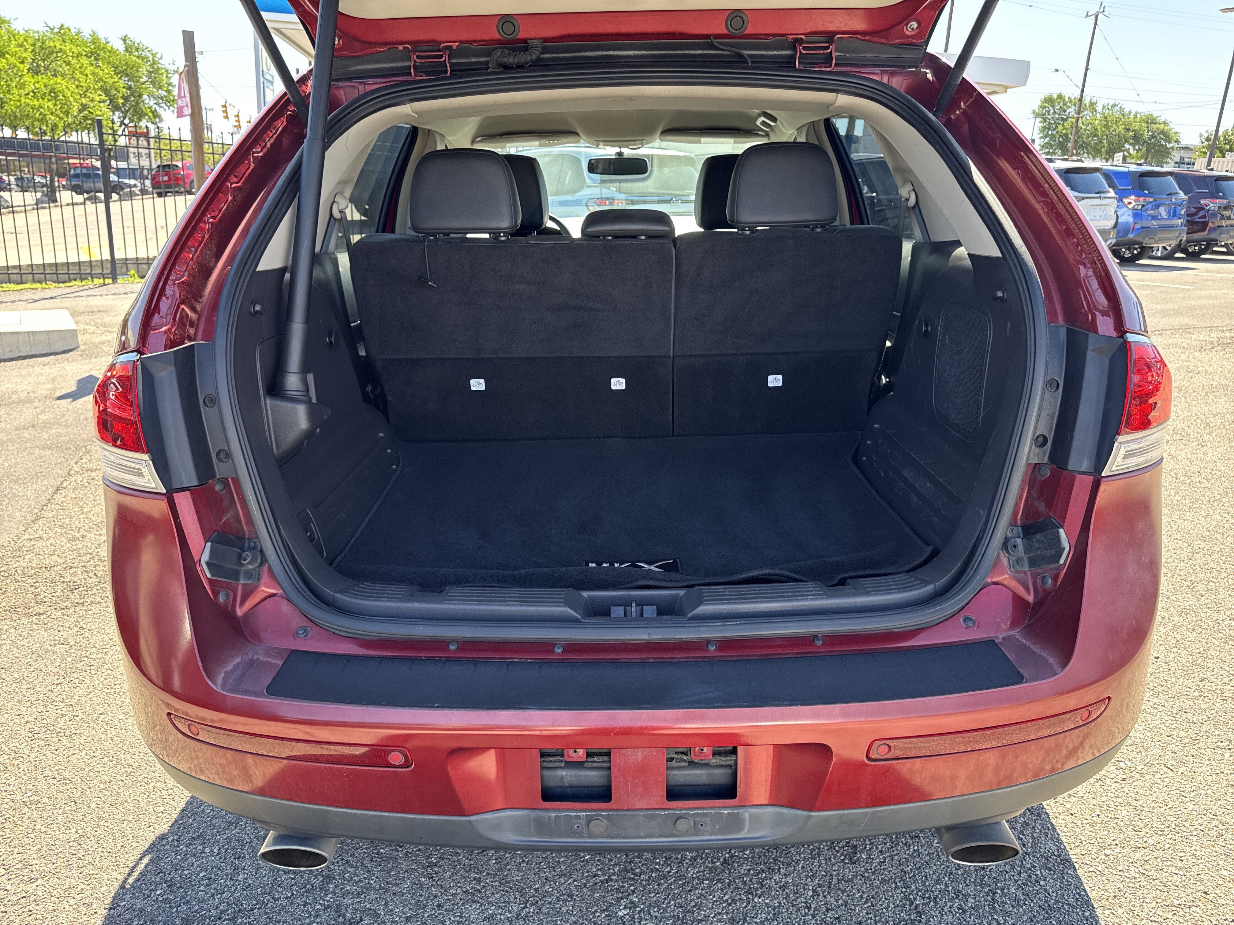 Used 2014 Lincoln MKX FWD w/ Equipment Group 101A image 26